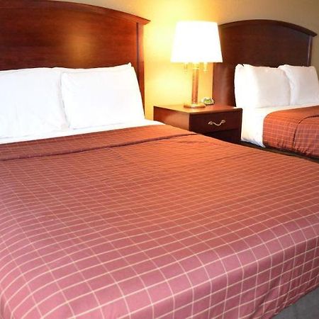 Shorecrest Motor Inn デトロイト エクステリア 写真