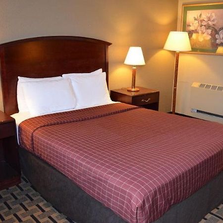 Shorecrest Motor Inn デトロイト エクステリア 写真
